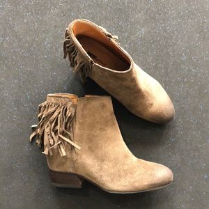 Matiko Fringe Booties